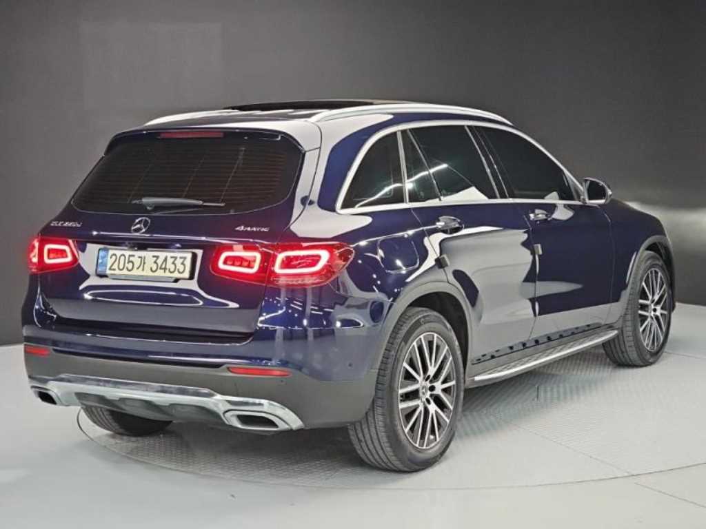 Mercedes Benz GLC Class - Vista 3