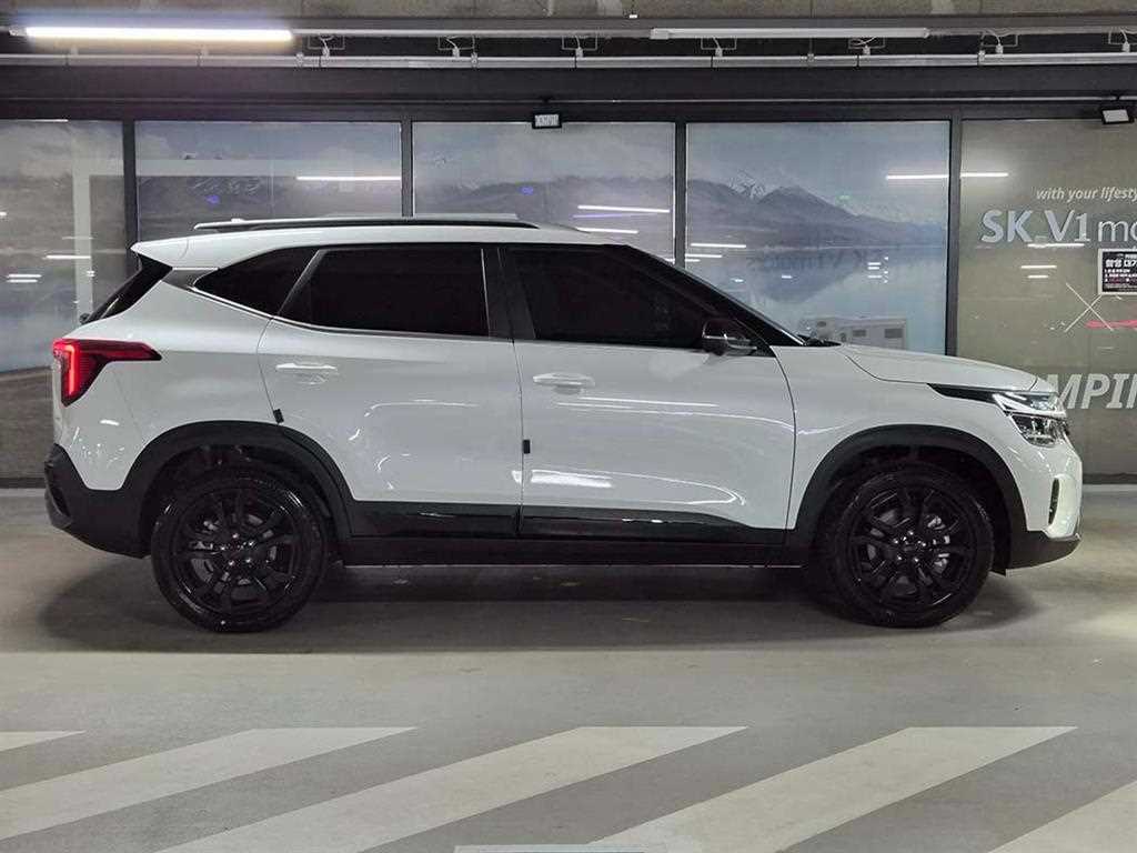 KIA Seltos - Vista 3