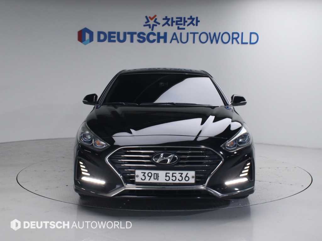 HYUNDAI Sonata - Vista 3