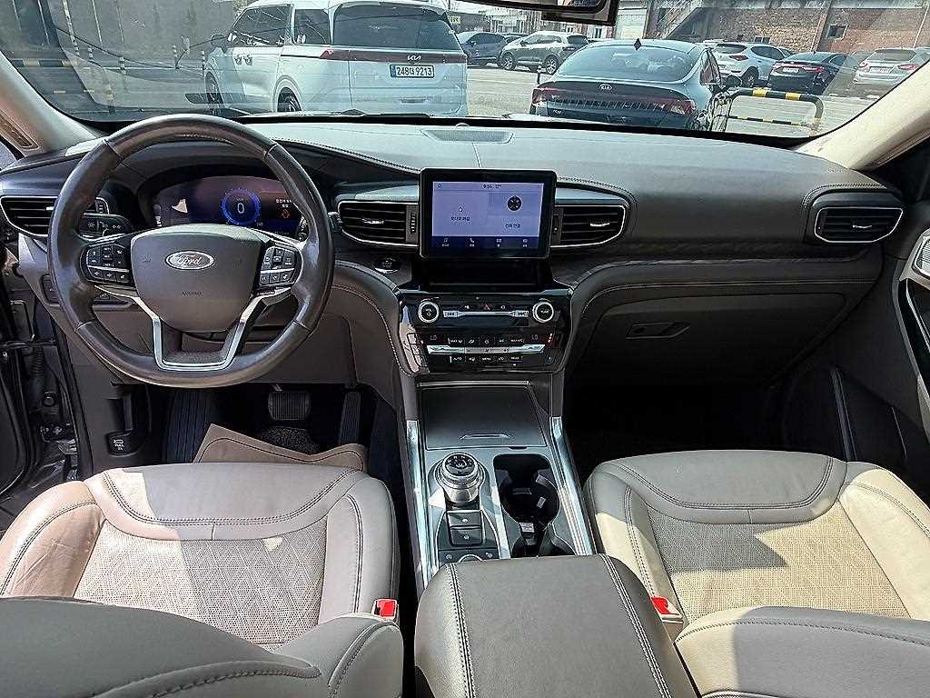 Ford Explorer - Vista 5