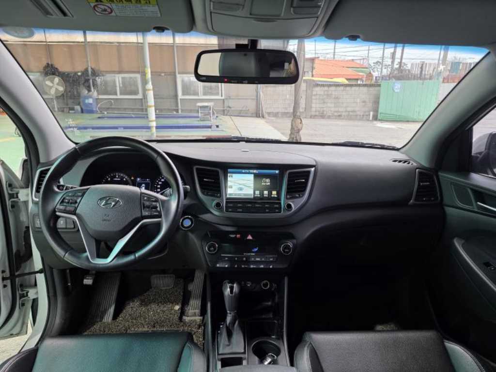 HYUNDAI Tucson - Vista 9