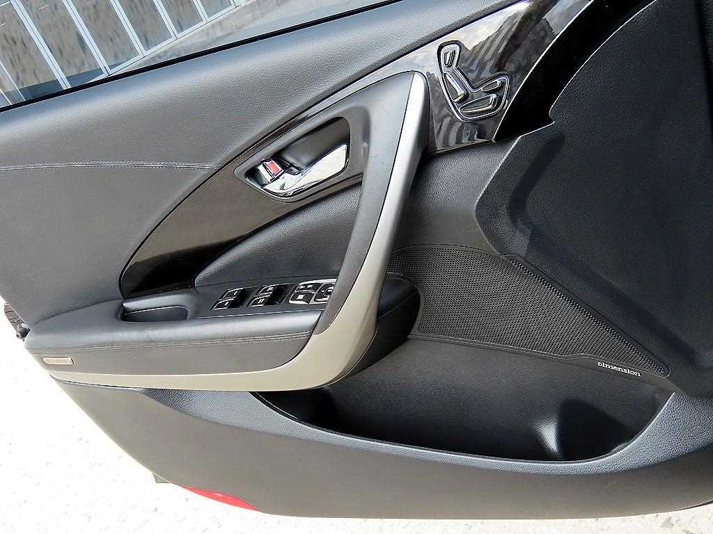 HYUNDAI Grandeur - Vista 11