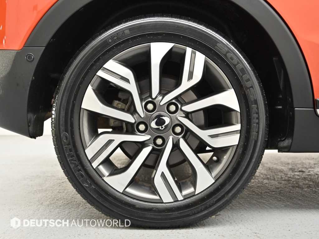 Ssangyong Tivoli - Vista 5