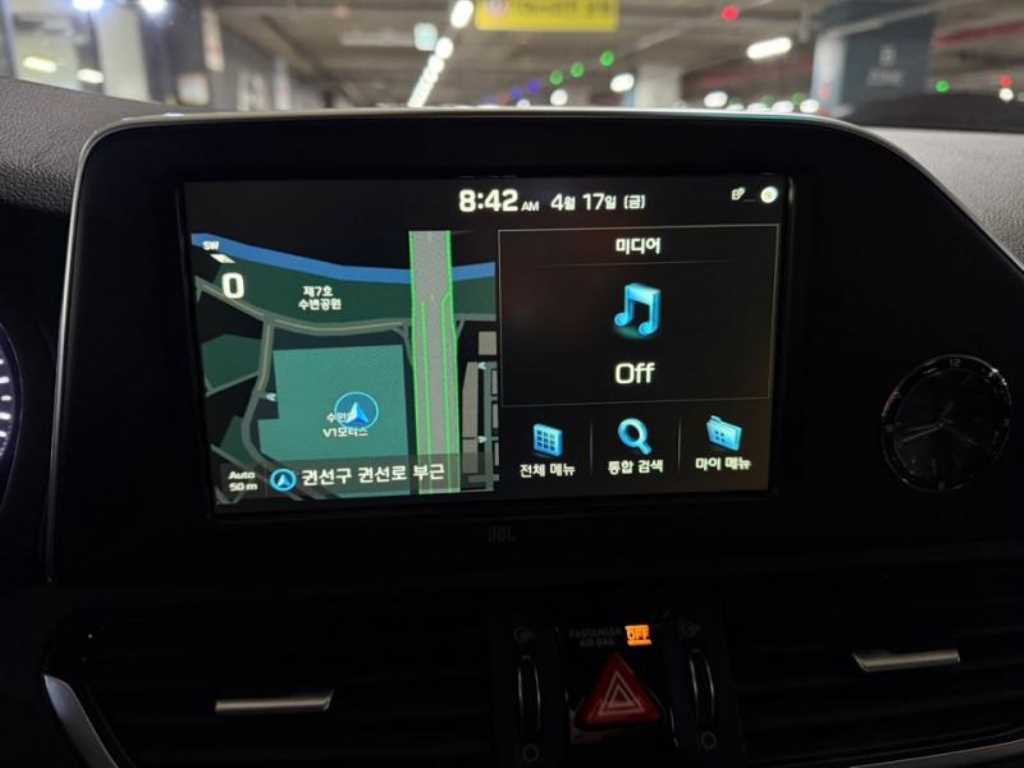 HYUNDAI Grandeur - Vista 10