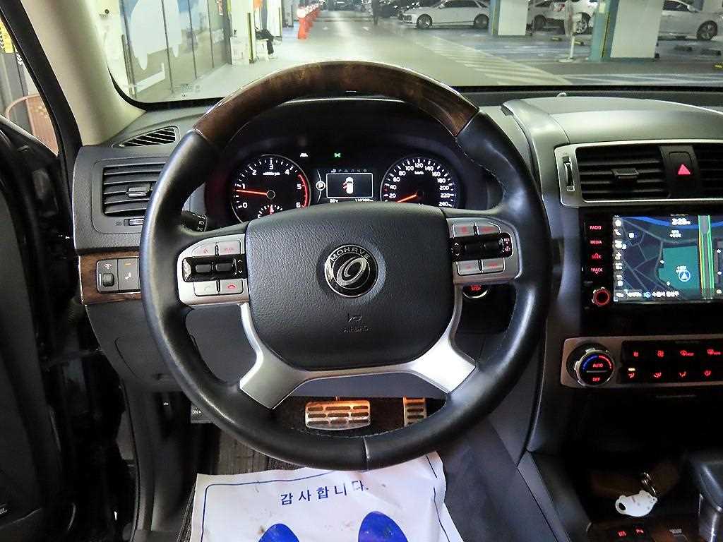 KIA Mohave - Vista 8