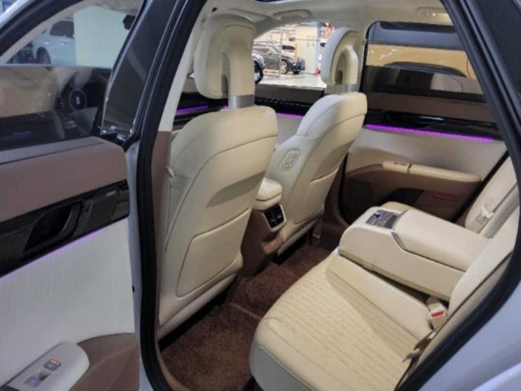 HYUNDAI Grandeur - Vista 4