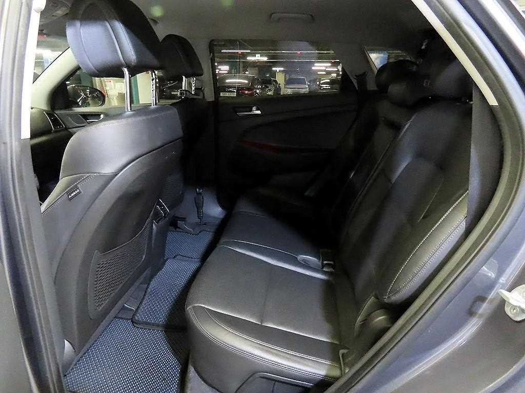 HYUNDAI Tucson - Vista 7