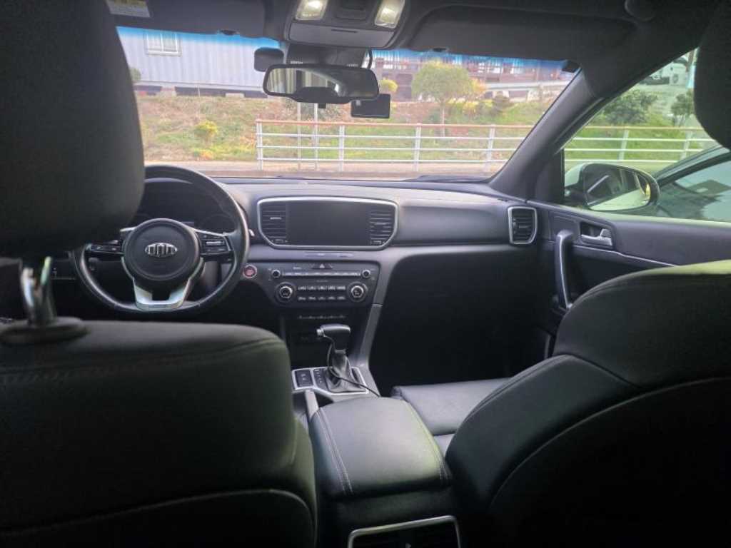 KIA Sportage - Vista 6