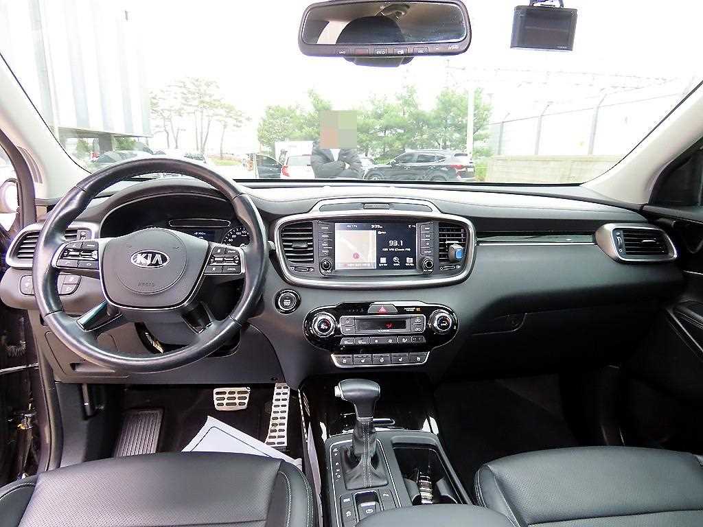 KIA Sorento - Vista 7