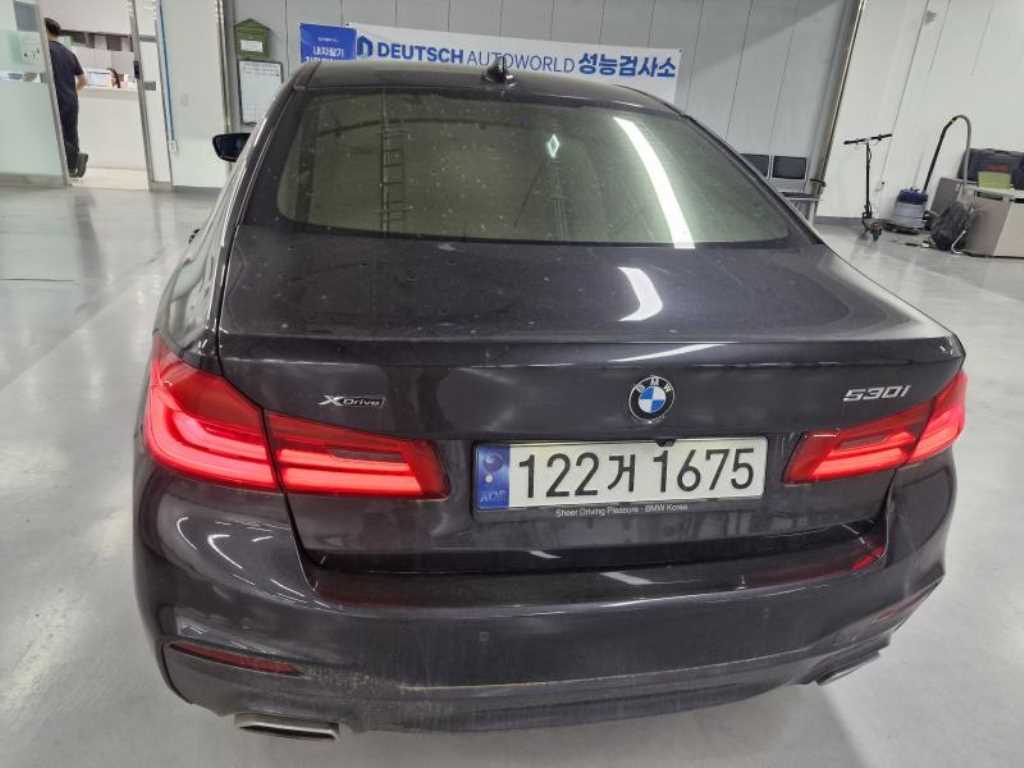 BMW 5 Series - Vista 2