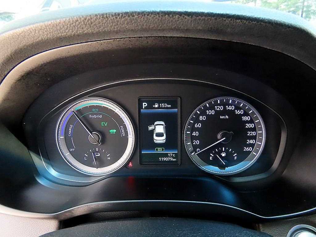 HYUNDAI Grandeur - Vista 9