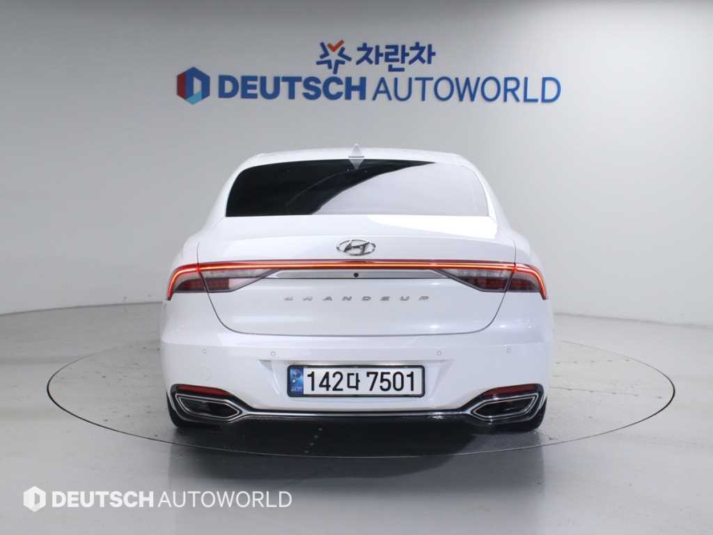 HYUNDAI Grandeur - Vista 4