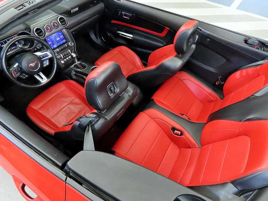 Ford Mustang - Vista 10