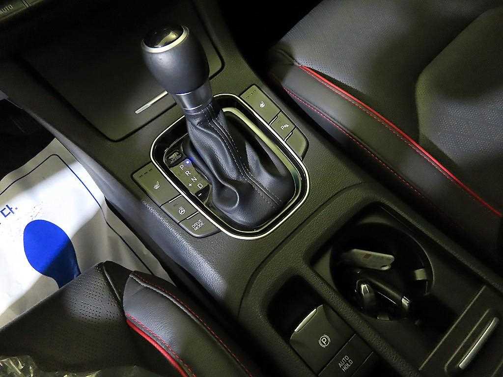 HYUNDAI i30 - Vista 12