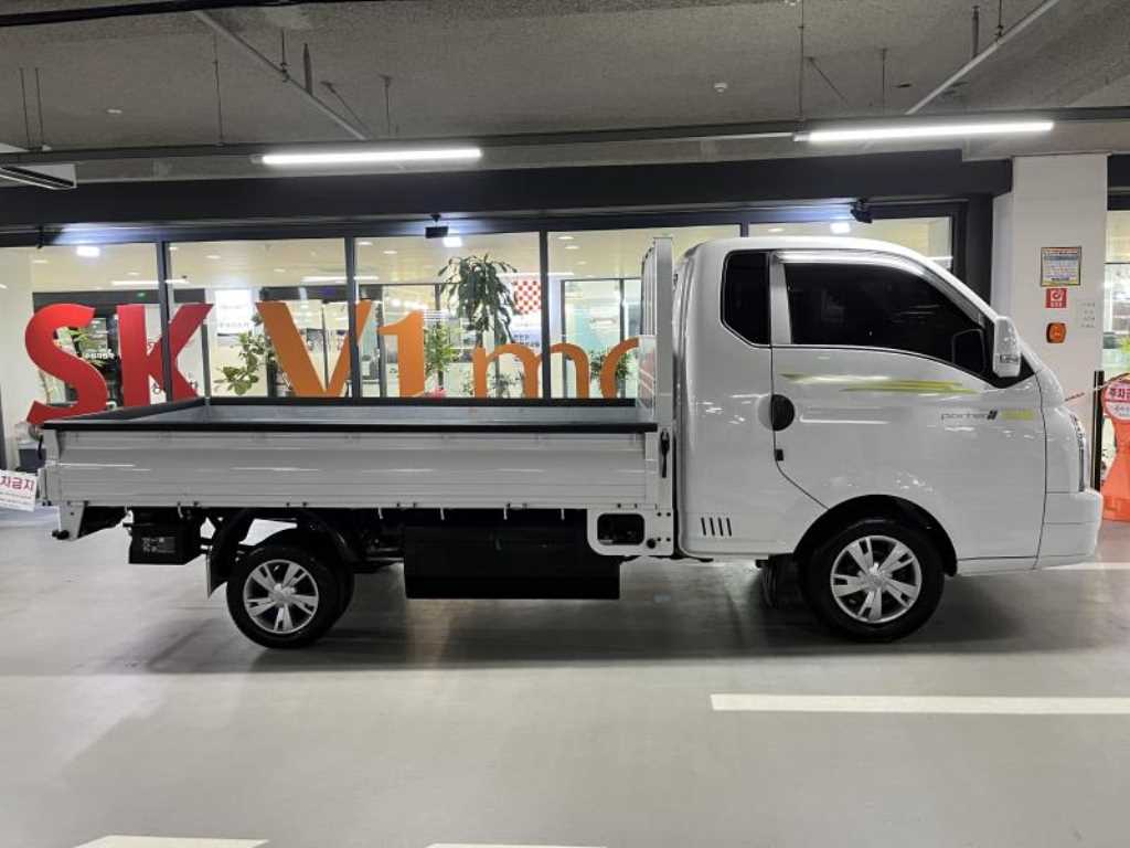 Small Truck Cargo (small) - Vista 3