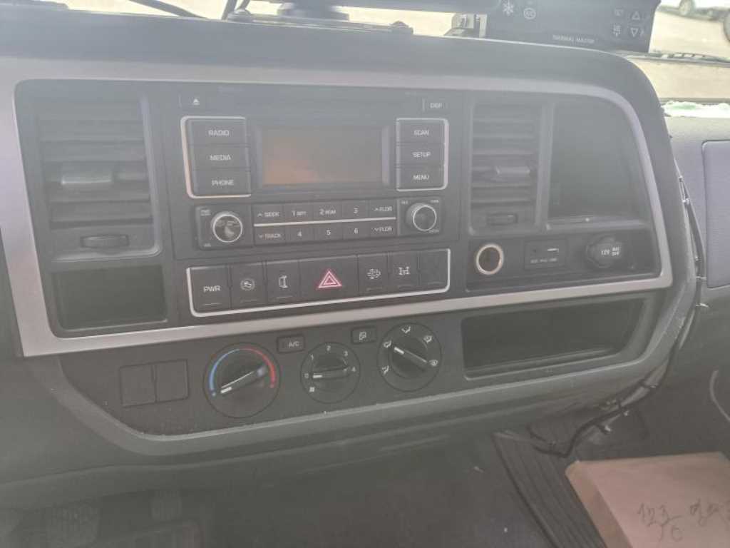 medium and large cargo truck 2015 Blanco - Importación desde Corea - HF Imports Iquique - Foto 15