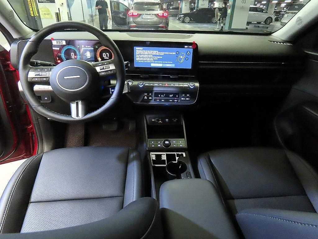 HYUNDAI Kona - Vista 10