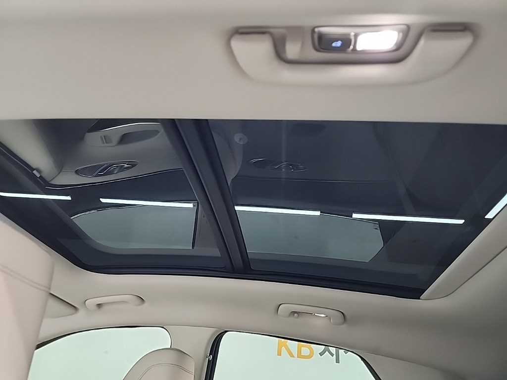 Genesis GV70 2022 Blanco - Importación desde Corea - HF Imports Iquique - Foto 14