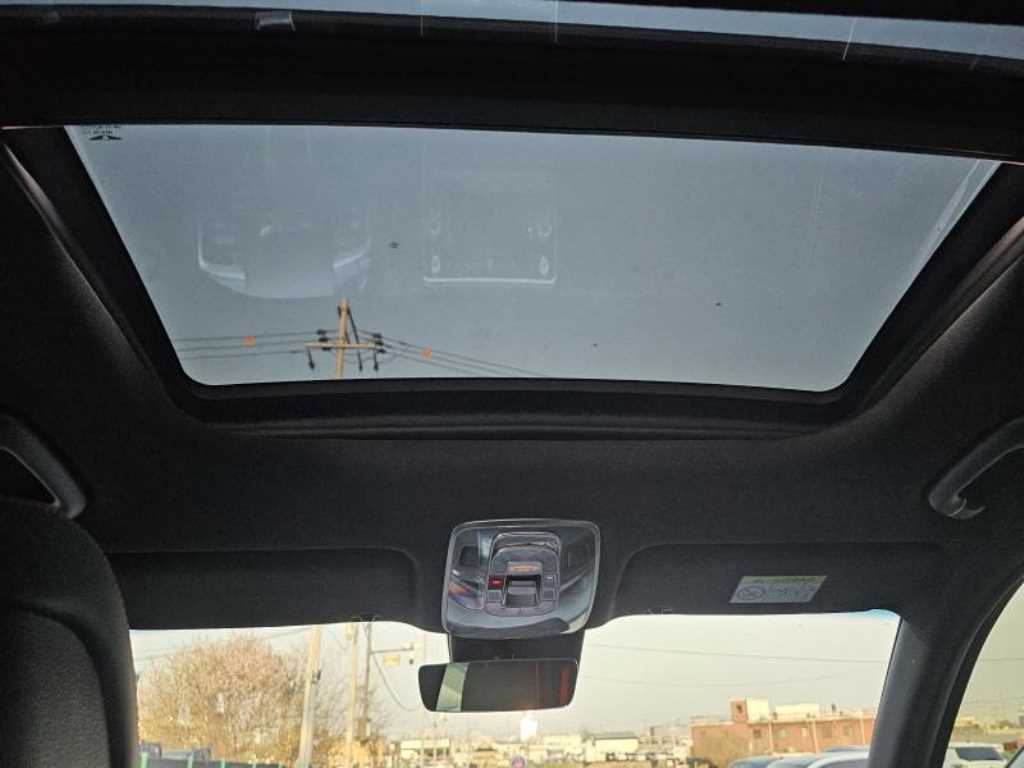 Genesis GV80 - Vista 8