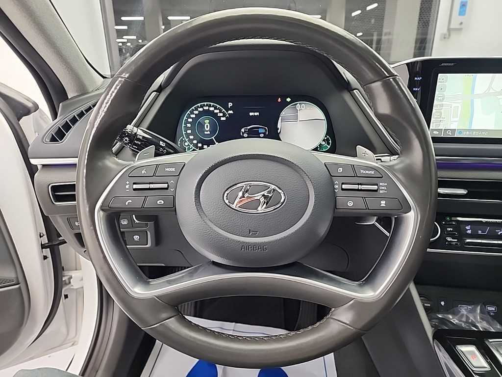 HYUNDAI Sonata - Vista 9