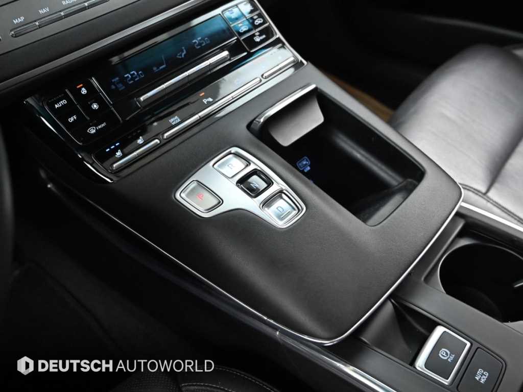 HYUNDAI Grandeur - Vista 9