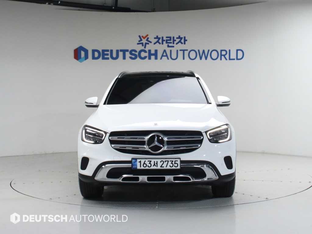 Mercedes Benz GLC Class - Vista 3