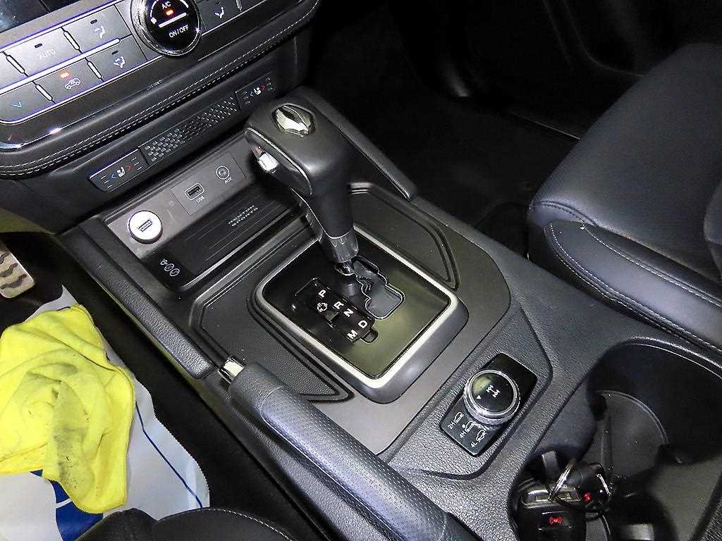 Ssangyong Rexton - Vista 12