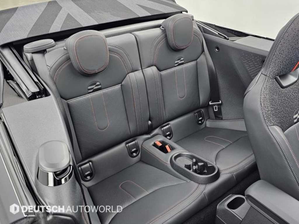 Mini Cooper Convertible - Vista 12