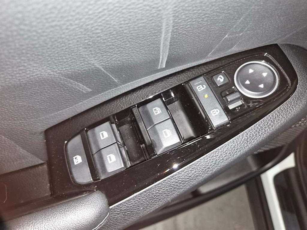 KIA Seltos - Vista 12