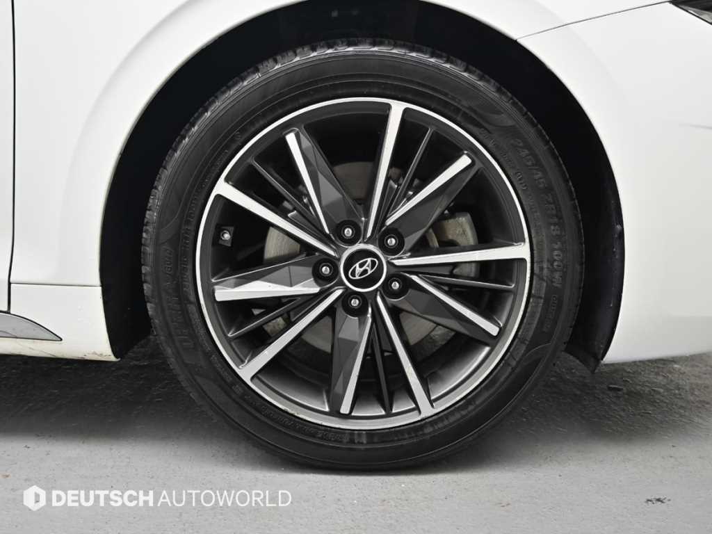 HYUNDAI Grandeur - Vista 6