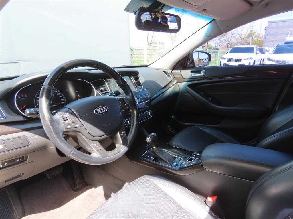 KIA K7 2013 Negro - Importación desde Corea - HF Imports Iquique - Foto 17