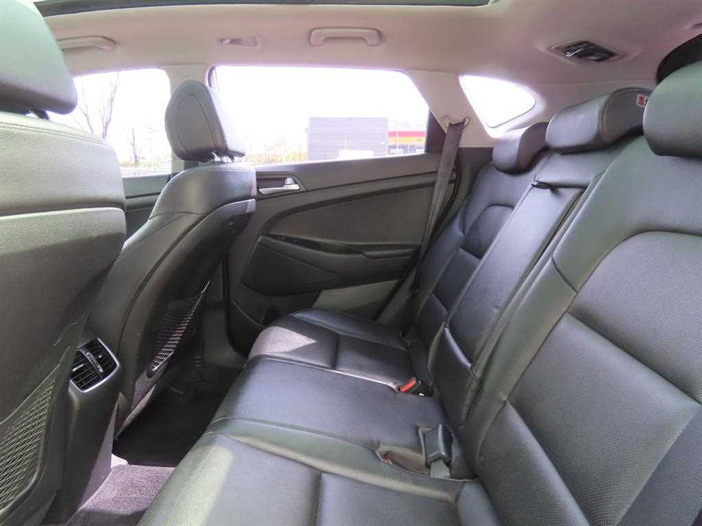 HYUNDAI Tucson - Vista 8