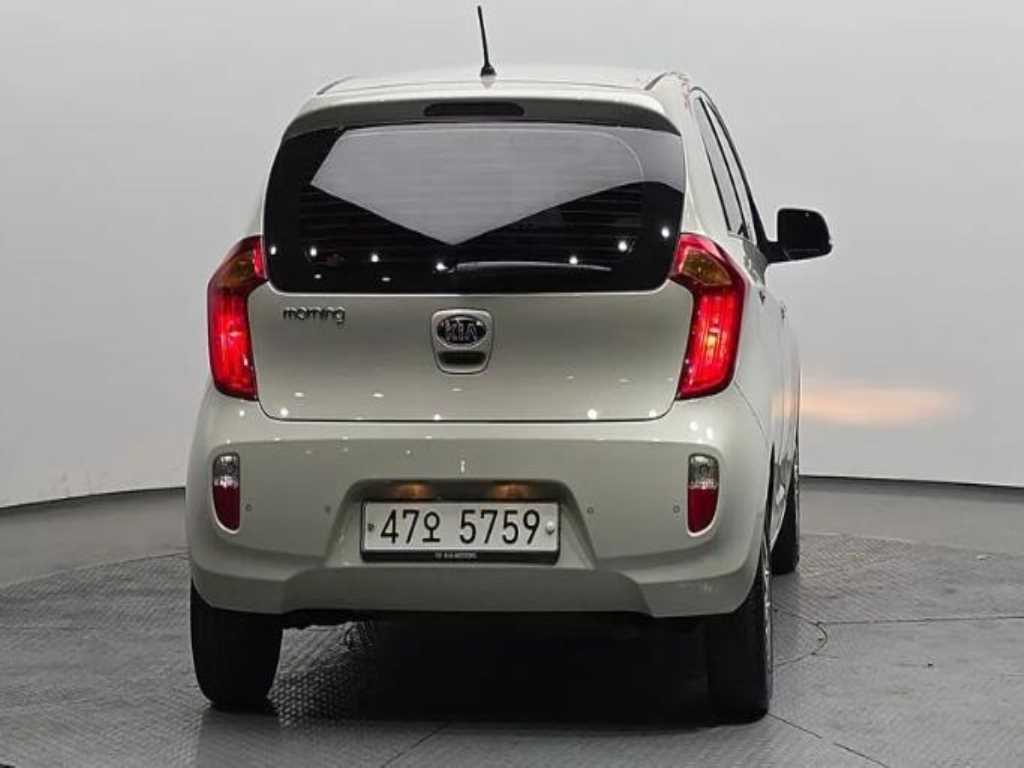 KIA Morning - Vista 4