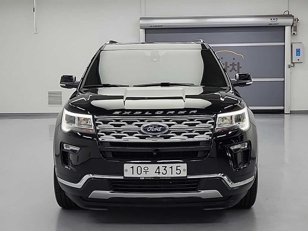 Ford Explorer - Vista 2