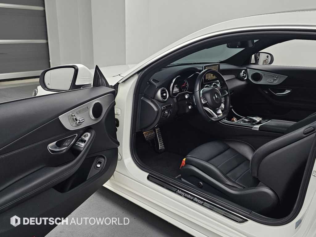 Mercedes Benz C Class - Vista 11