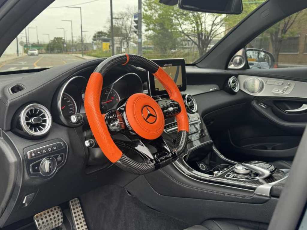 Mercedes Benz GLC Class - Vista 8