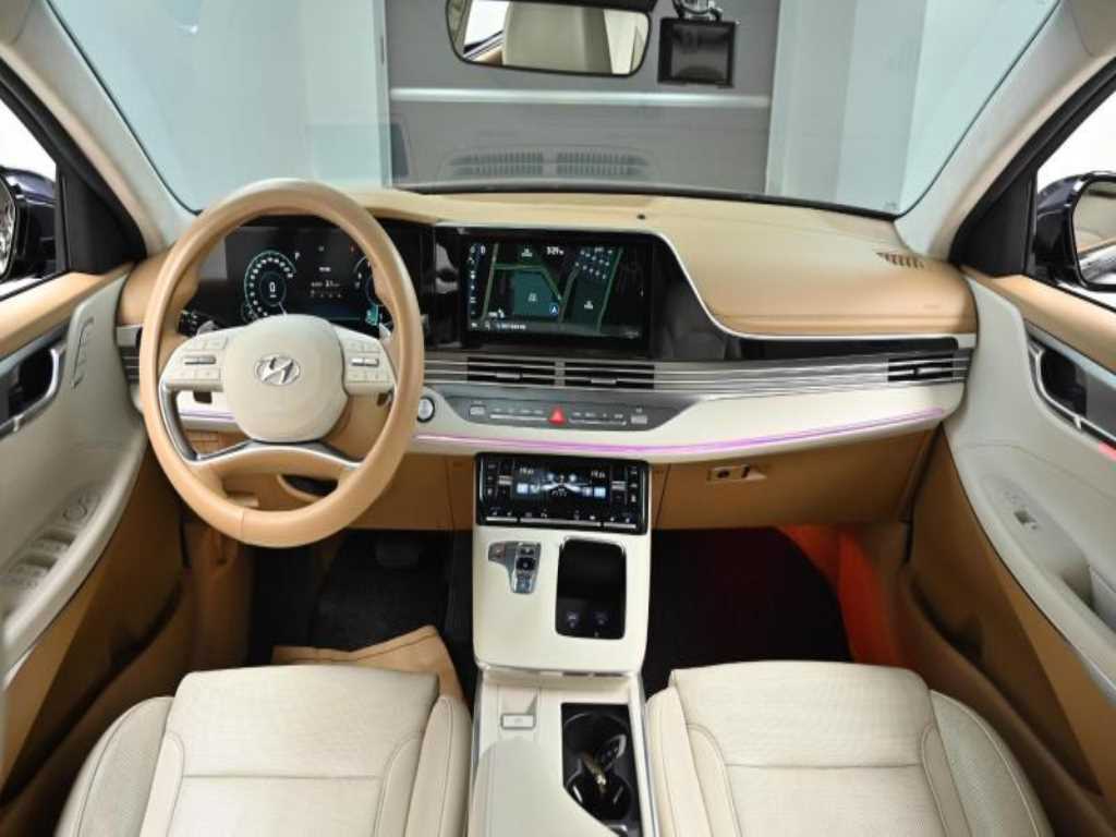 HYUNDAI Grandeur - Vista 8