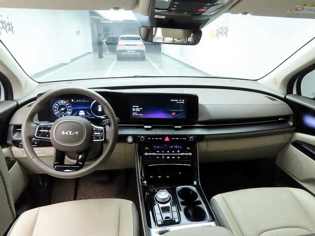 KIA Carnival - Vista 7