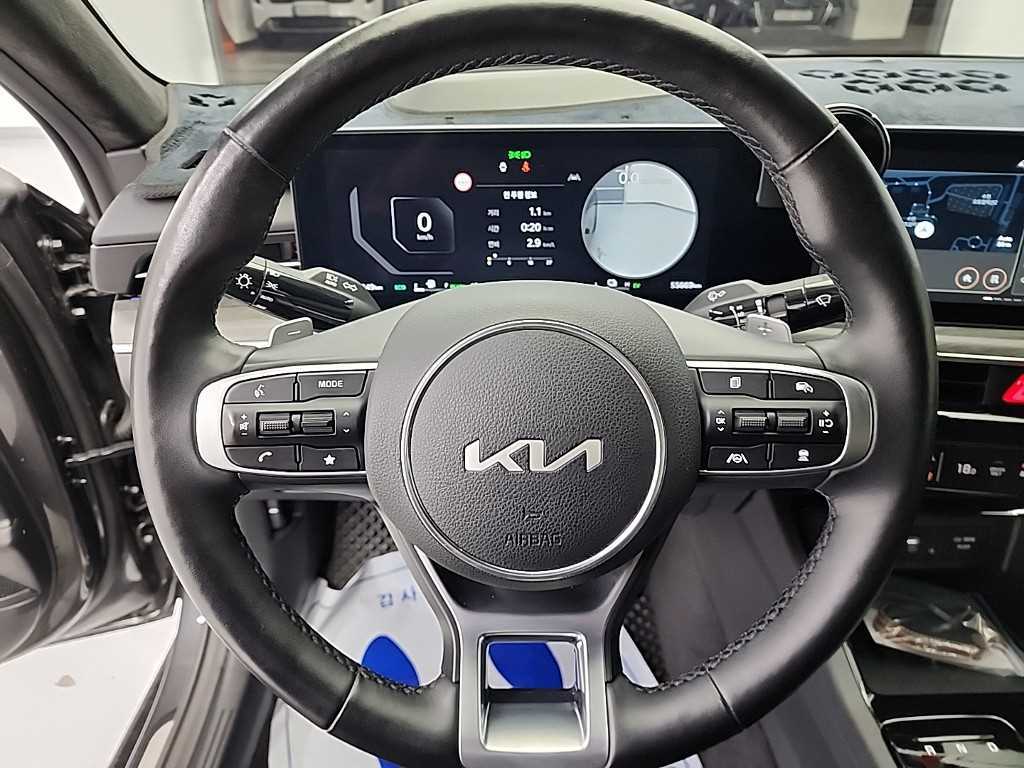 KIA K5 - Vista 9