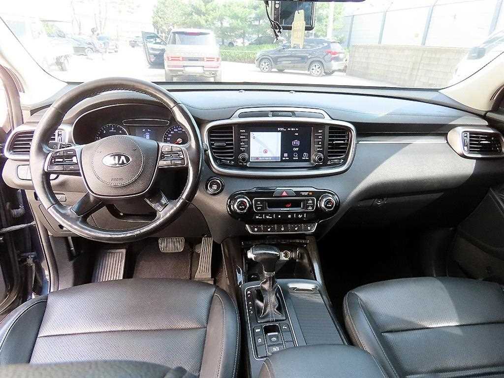 KIA Sorento - Vista 7