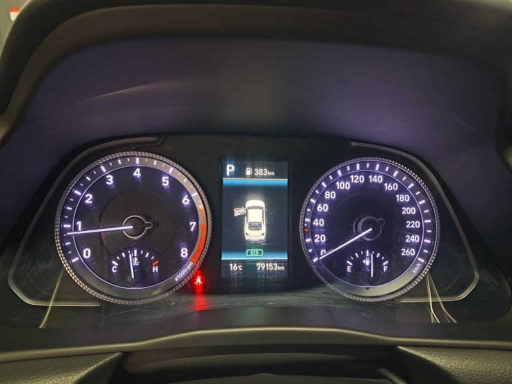 HYUNDAI Sonata - Vista 8