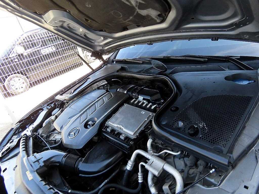 Mercedes Benz E class 2017 Gris - Importación desde Corea - HF Imports Iquique - Foto 19