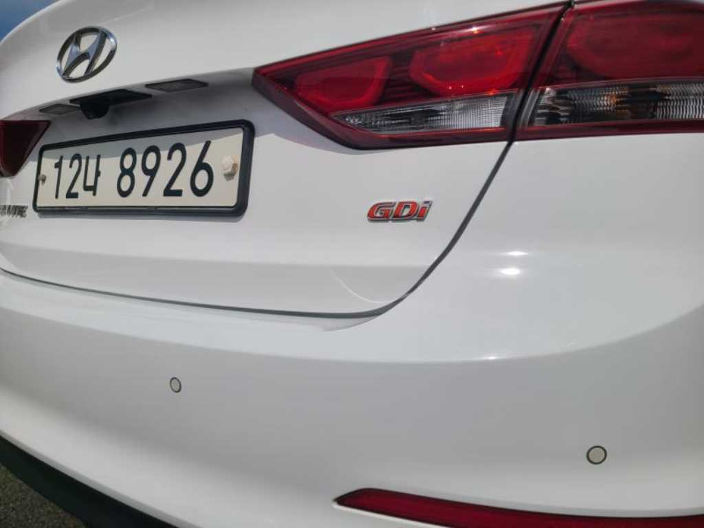 HYUNDAI Avante 2017 Blanco - Importación desde Corea - HF Imports Iquique - Foto 17