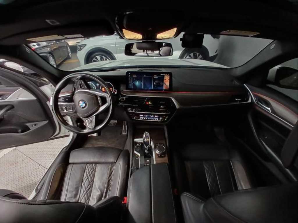 BMW 5 Series - Vista 6