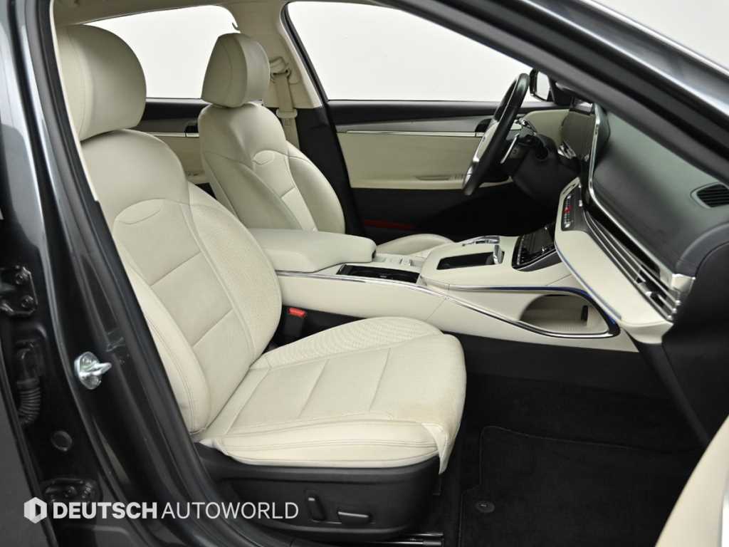 HYUNDAI Grandeur - Vista 10