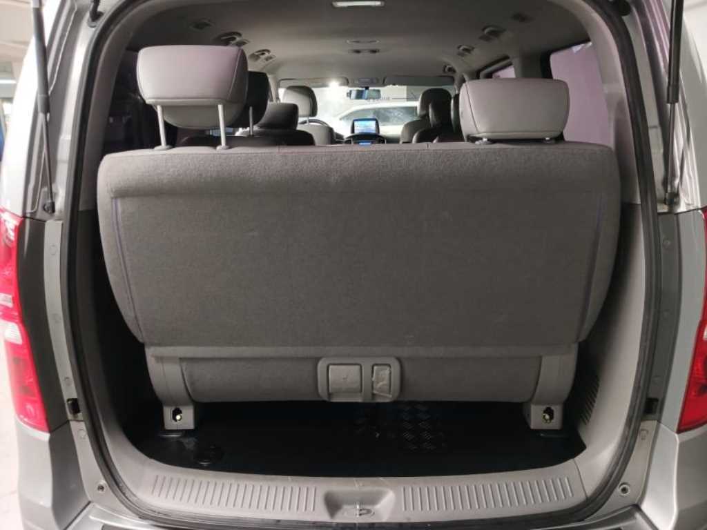 HYUNDAI Starex 2016 Plateado - Importación desde Corea - HF Imports Iquique - Foto 18