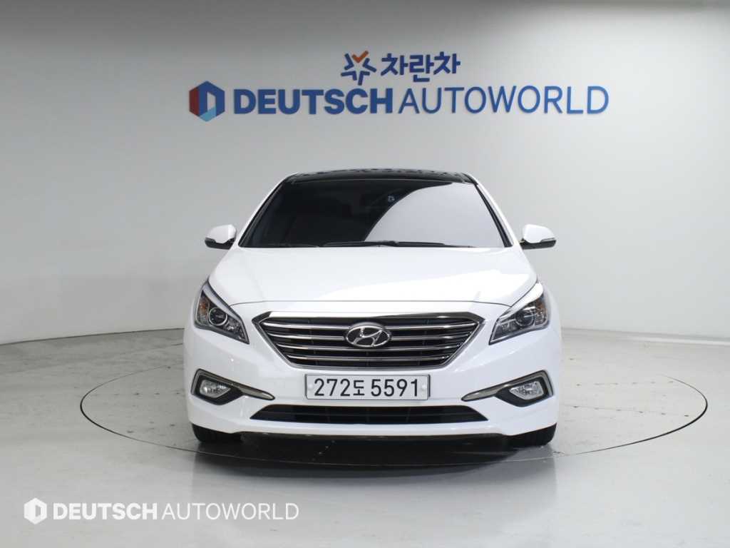 HYUNDAI Sonata - Vista 3
