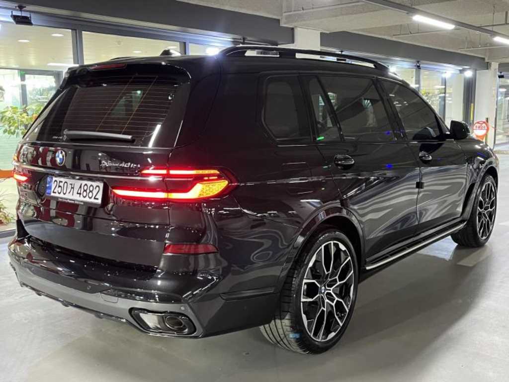 BMW X7 - Vista 4