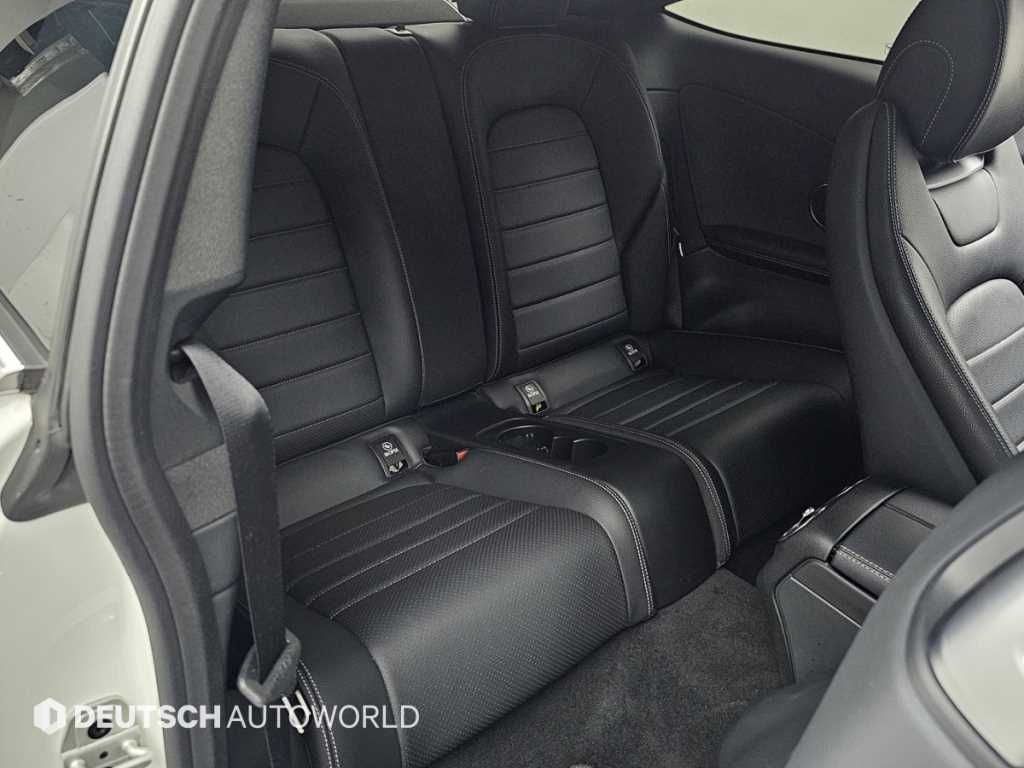 Mercedes Benz C Class - Vista 12