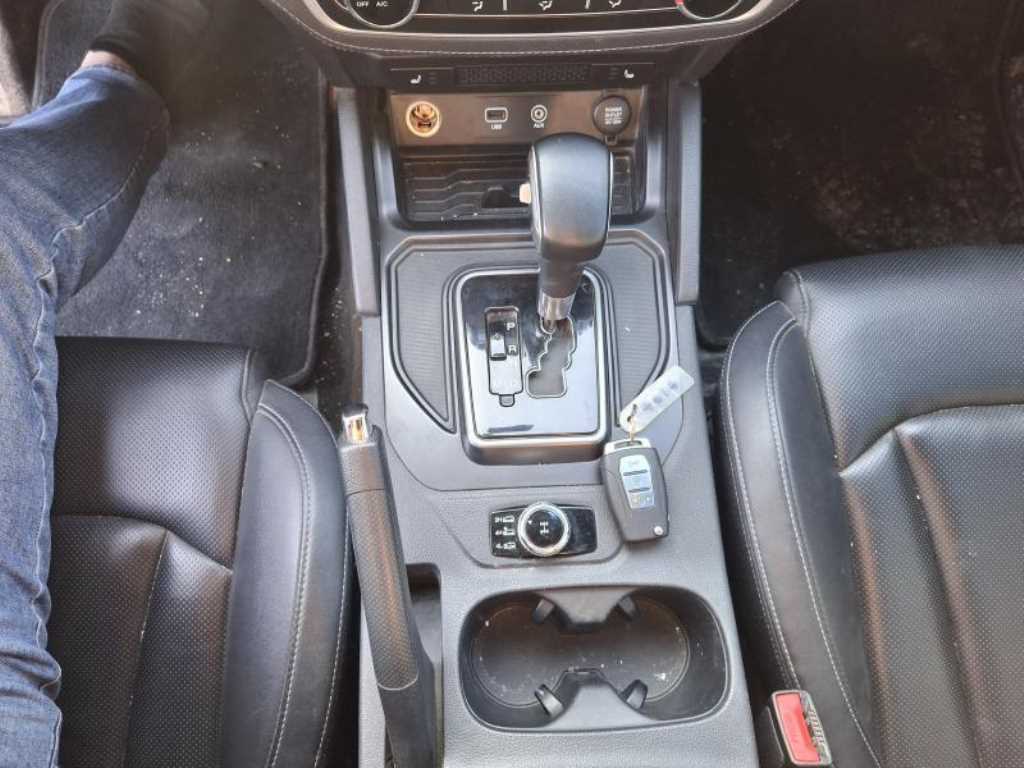 Ssangyong Rexton - Vista 11